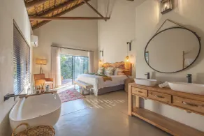 Ukanyi Private Luxury Villa - Zimmer