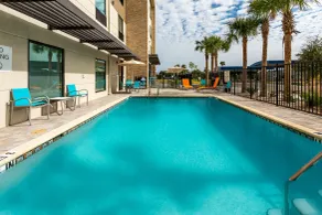Holiday Inn Express & Suites Ft Myers Beach-Sanibel Gateway by IHG - Piscine