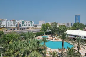 Sheraton Dammam Hotel & Convention Centre - Pool