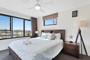 Langley Park Apartments - Room