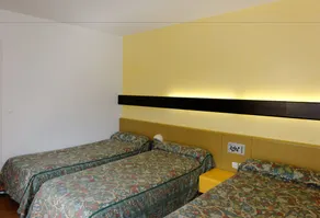 Hôtel Urbain V - Værelse