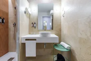 Petit Palace Puerta del Sol - Bathroom