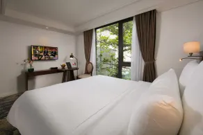 The Oriental Jade Hotel - Room