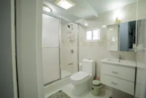 Emporis Resort - Bathroom