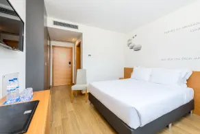 TRYP by Wyndham Leiria - Chambre