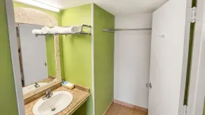 Seminole Inn - Bad