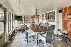 Walk to League Stadium: Huntingburg Family Home! - Innenbereich