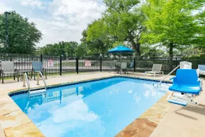 Microtel Inn & Suites by Wyndham Austin Airport - Piscine