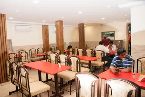 City Hotel - Restaurant