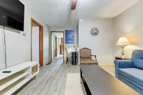 11 Mi to Niagara Falls: North Tonawanda Apartment - Innenbereich