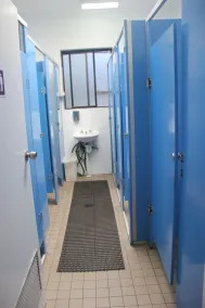 Coogee Beachside Hostel - Bathroom