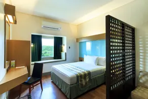 Microtel by Wyndham South Forbes near Nuvali - Zimmer
