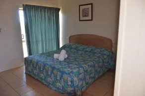 Kurrimine Beach Motel - Room
