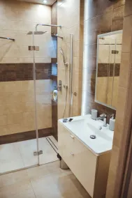 Stawowa Apartment with Balcony & Parking Cracow by Noclegi Renters - Bad
