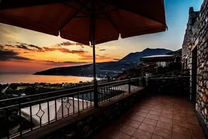 Onar Mani Suites - Terrasse/patio