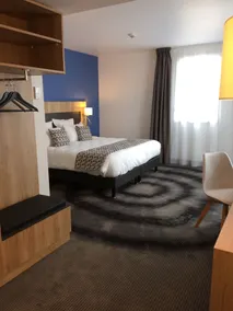 Brit Hotel Confort Loches - Habitación