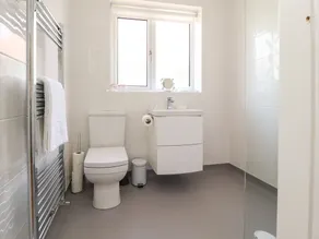 Bungalow by the Sea - Bathroom
