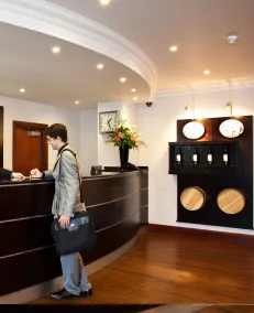 London Croydon Aerodrome Hotel By Sunday - Rezeption