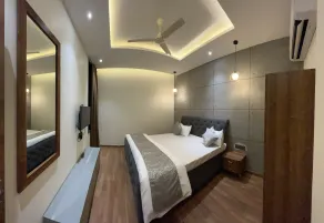 Hotel Lunar Stays - Zimmer
