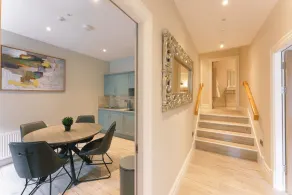 Kingston’s Townhouse - Lobby