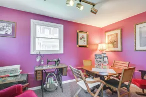 < 1 Mi to Old Town Lansing: Home w/ Furnished Deck - Interiør