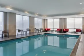 avid Hotel - Toronto - Vaughan Southwest by IHG - Piscine