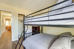 North Phoenix Home! Great Location + Private Patio - Interior