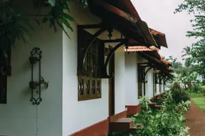 Palmgrove Lake Resort - Room