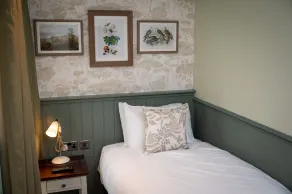 Ardencaple Hotel by Greene King Inns - Chambre