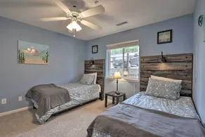 'the Lake Escape w/ Balcony & Pool Access! - Rum