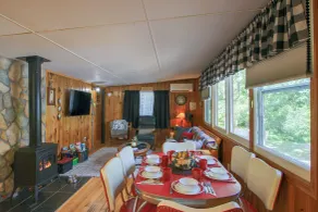 Sibley Shores Waterfront Cabin w/ Dock & 28 Acres - Innenbereich