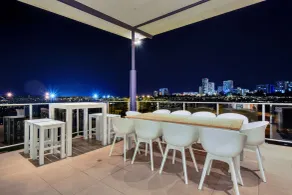 Luxury Darwin City Lights Jacuzzi Central Location Large House New Furnishings - Vista dalla camera