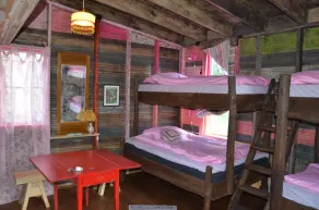 Fide Äventyrsby & Camping - Chambre