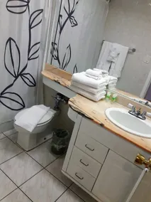Amazing ocean view studio 14 floor Free parking - Salle de bain