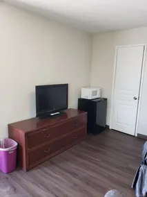 Classic Inn and Suites - Chambre