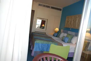 The Caravel Hotel - Room