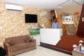 RBS Hotel & Restaurant 5 mint walking distance from Ram Janam Bhumi - Rezeption