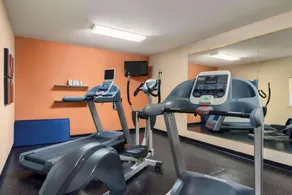 Country Inn & Suites by Radisson, Peoria North, IL - Salle de remise en forme