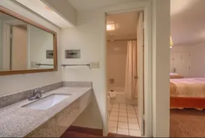 Americas Best Value Inn Uvalde - Room