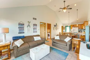 13 Mi to South Haven: Lakefront Retreat w/ Dock! - Interiør