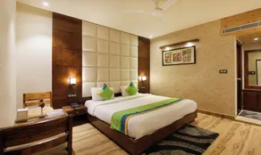 Treebo Punjabi Nature Residency, Near Faridabad Railway Station - Room