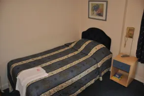 The Carlton Hotel - Room