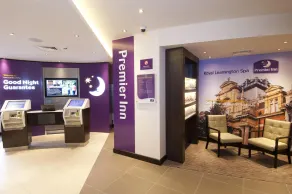 Premier Inn Leamington Spa Town Centre - Recepción