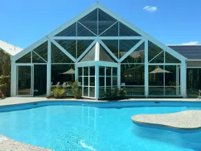 Broadwater Resort WA Tourism Awards 2025 Gold Winner - Piscina