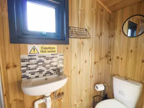 Elan - Bathroom