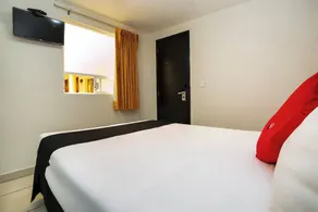 Capital O Hotel Victoria Morelia - Room