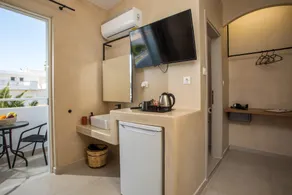 Atma Beach Rooms & Suites - Rom