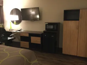 Super 8 by Wyndham South Holland - Chambre