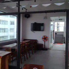 Bondi Backpackers Nha Trang - Hostel - Restaurant
