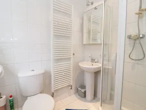 1 Cockerill Fold - Bathroom